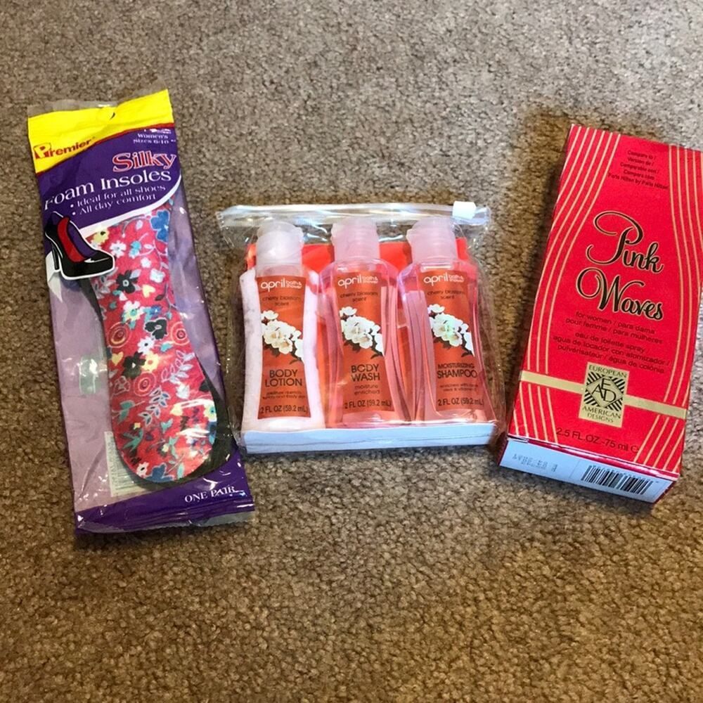 Foam insoles and 2 free gifts